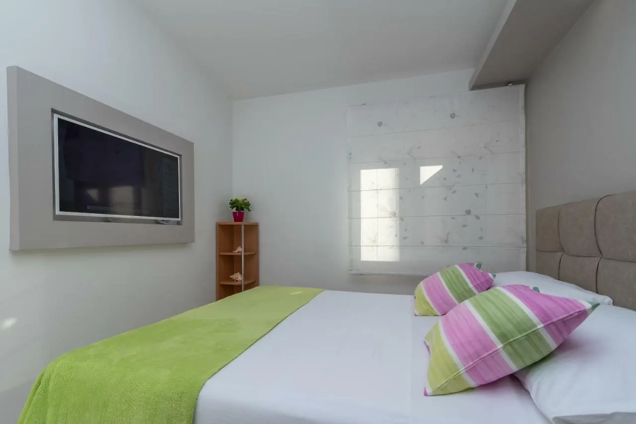 Apartments Angela Trogir