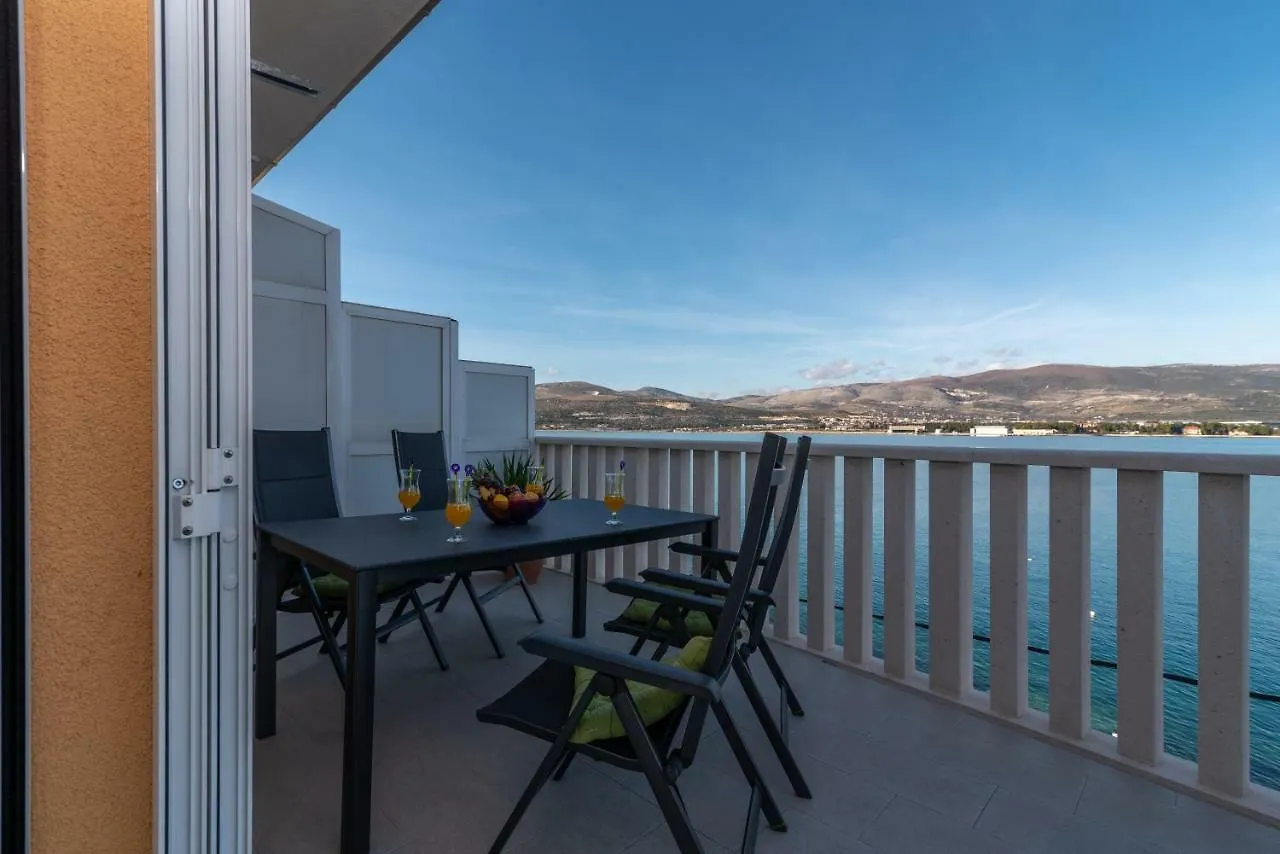 Apartments Angela Trogir