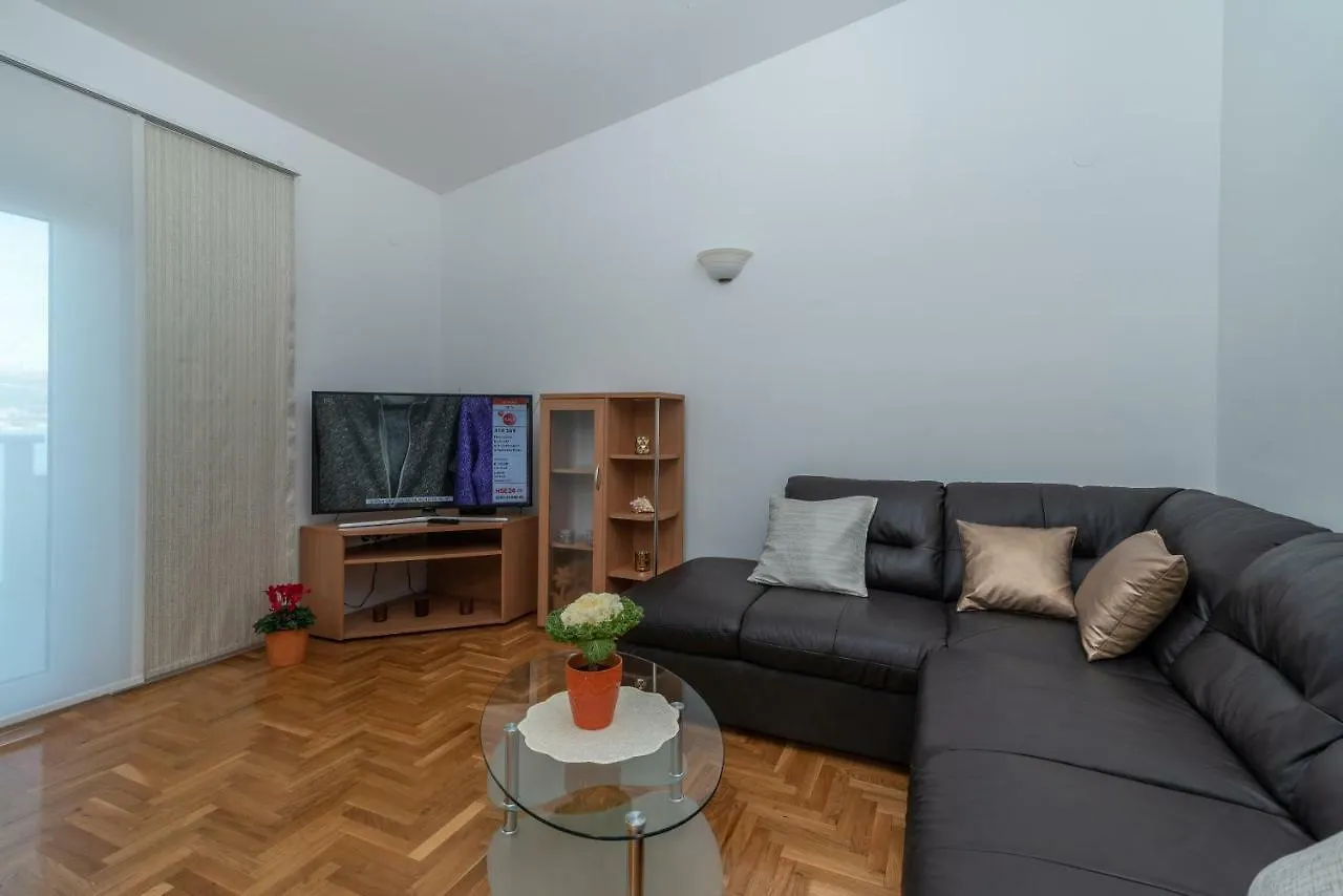 Apartments Angela Trogir